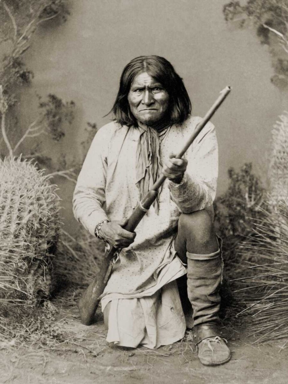 Geronimo- Apache- 1886 by Anonymous - Item # VARPDX3AP3693